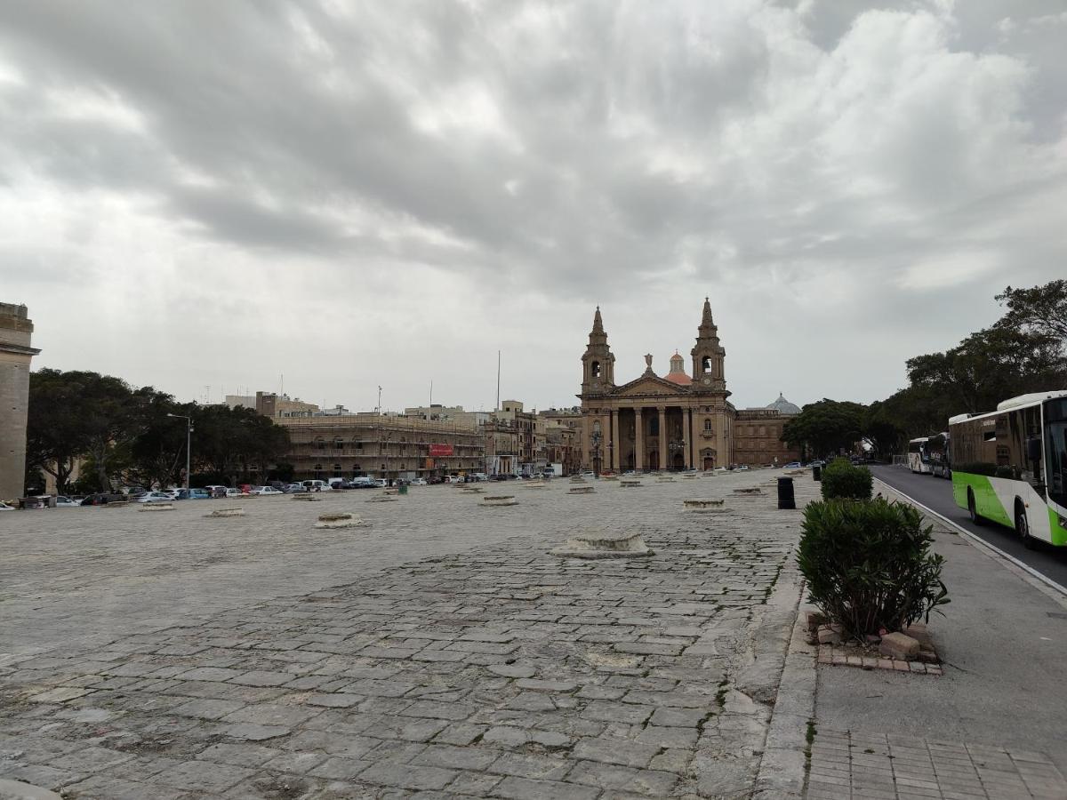 Near Valletta City - Open Views - Ta Tessie Suite In Floriana - Malta Eksteriør billede